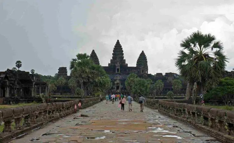 Tour a Angkor Wat en español
