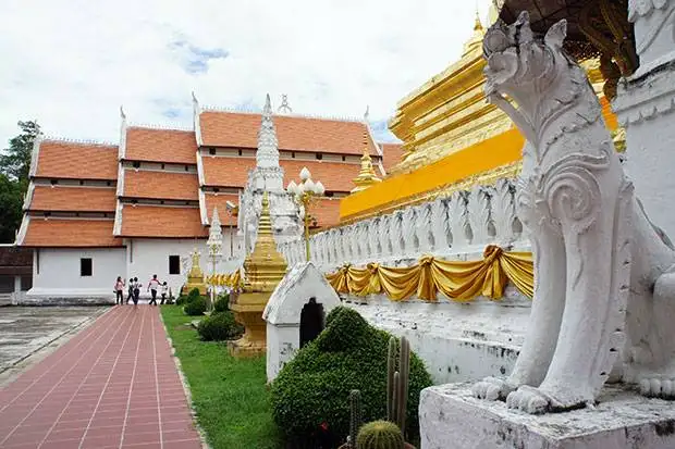 Patio-de-Wat-Phumin